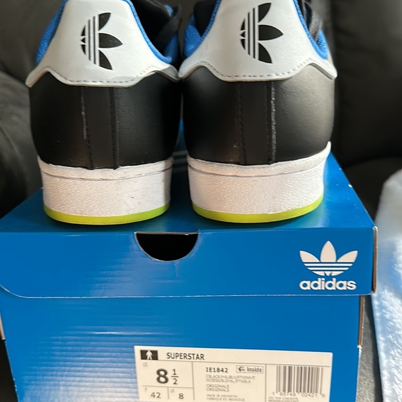 COPY - Limited Superstar size 8.5 M Adidas - Picture 5 of 11